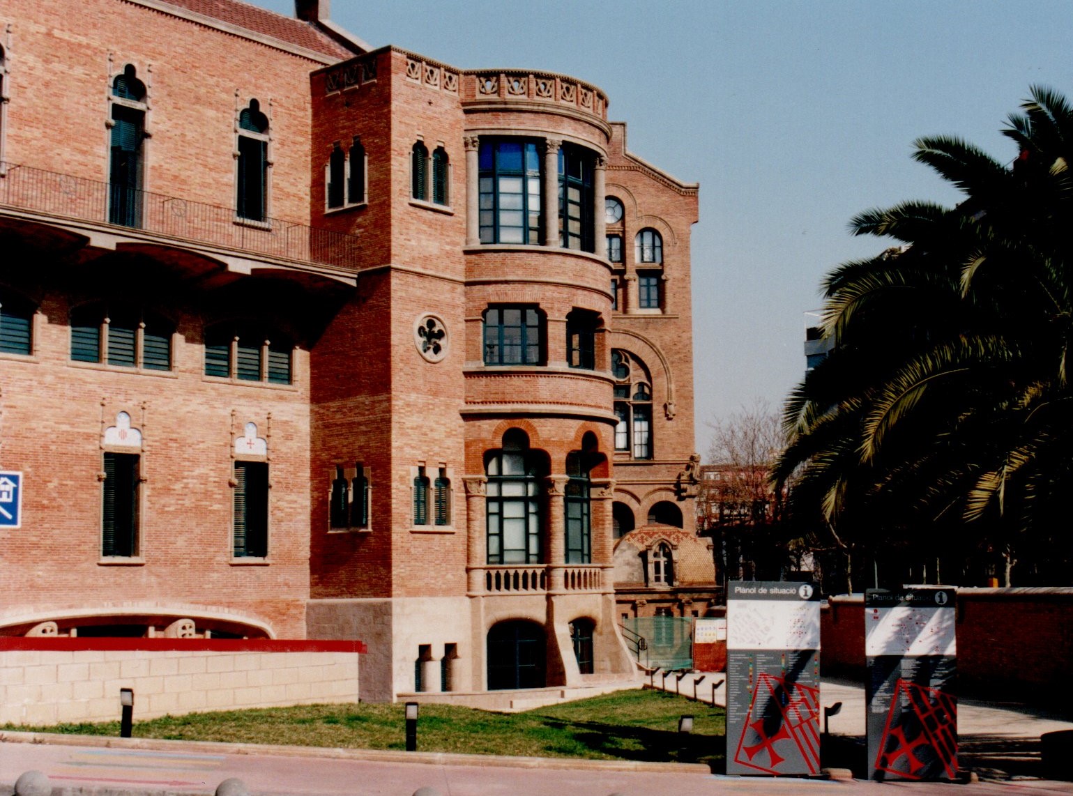 Escola de Patologia del Llenguatge - Barcelona.jpg