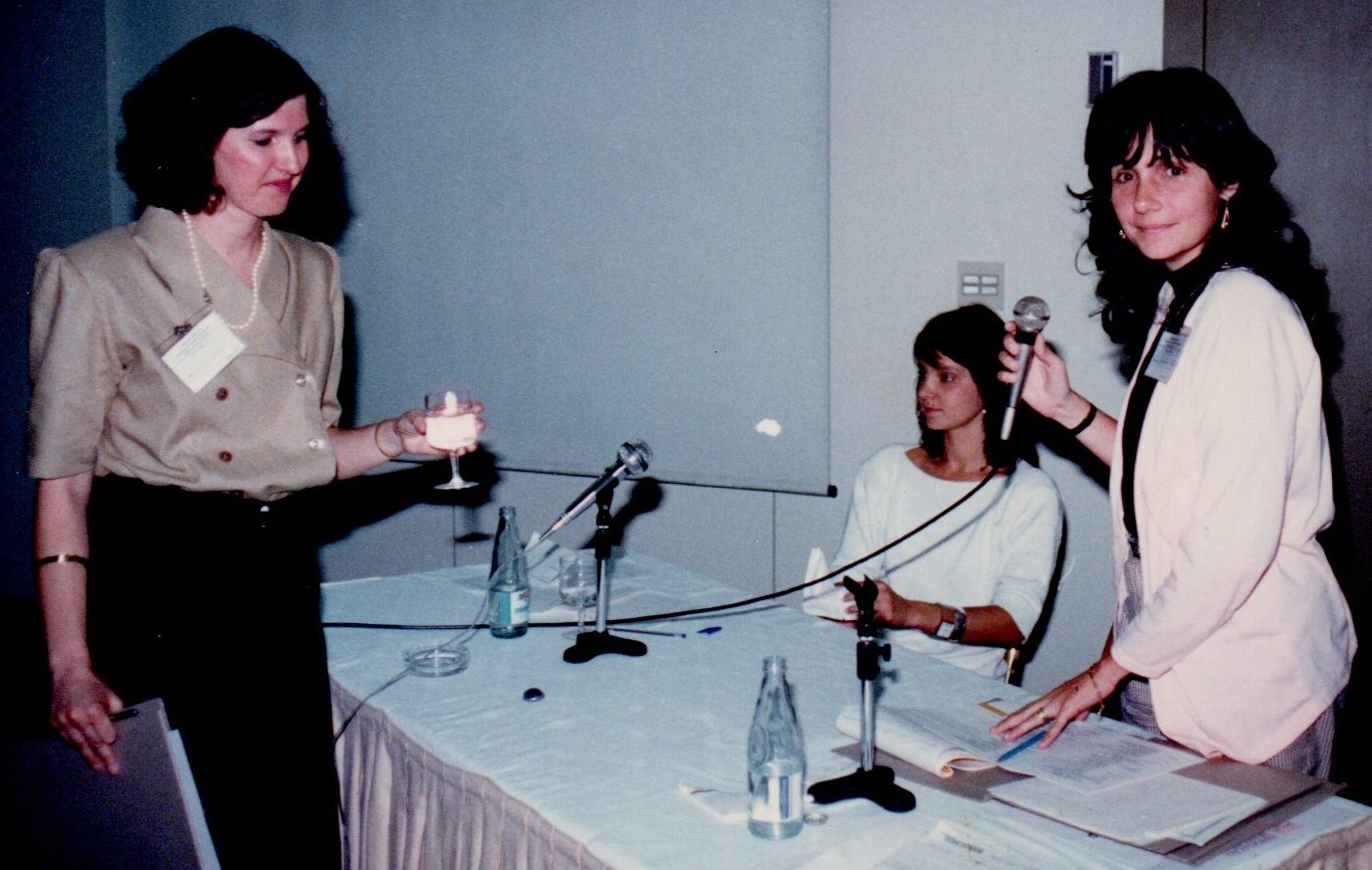 Apresentacao de palestra no Congresso da Associacao de Fissuras Palatinas - 1988.jpg